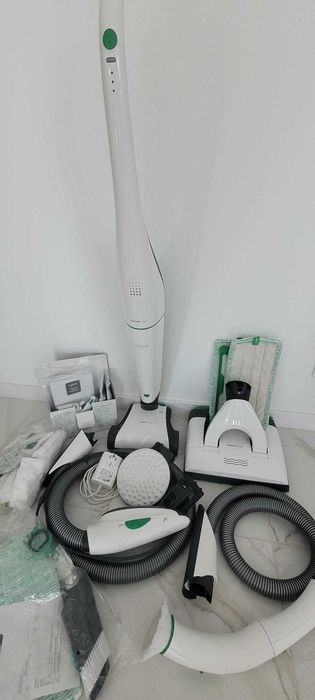 Vendo Aspirador vertical sem fio Kobold VB100.