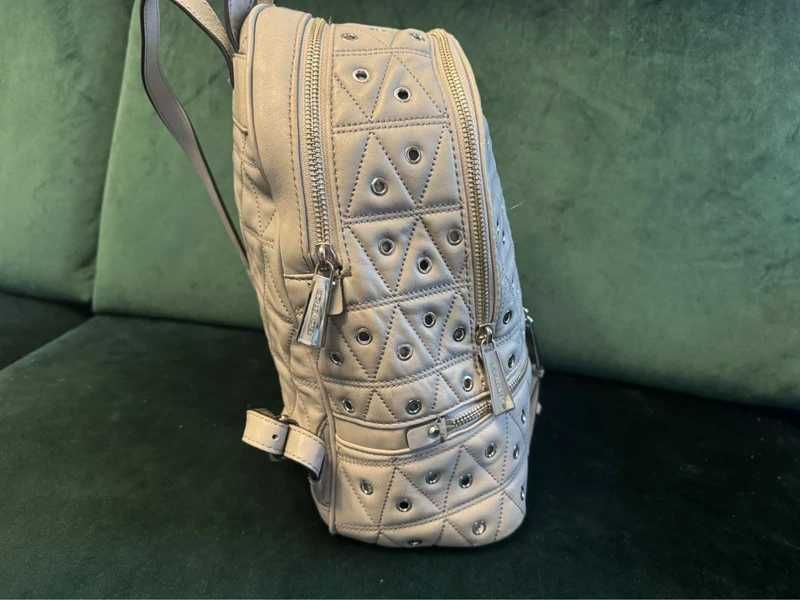 Plecak Michael Kors, szary ze srebrnymi zdobieniami