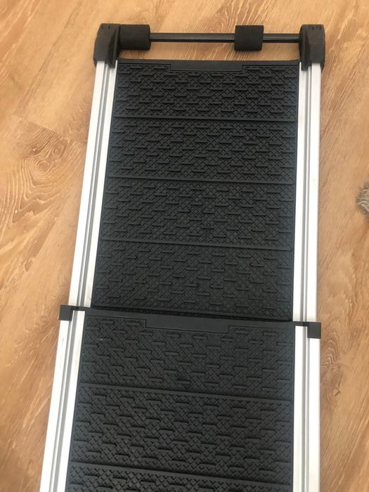 Rampa de acesso ao carro para cães velhos ou doentes - DogWalk3