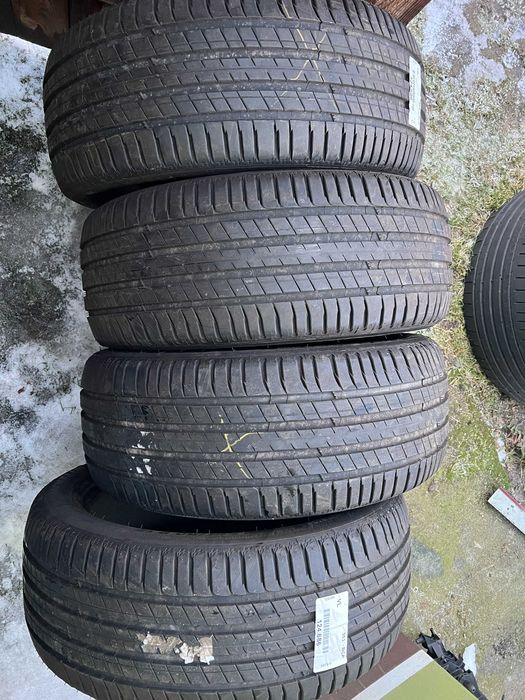 Komp. Opon Michelin 235/50R19 Demo