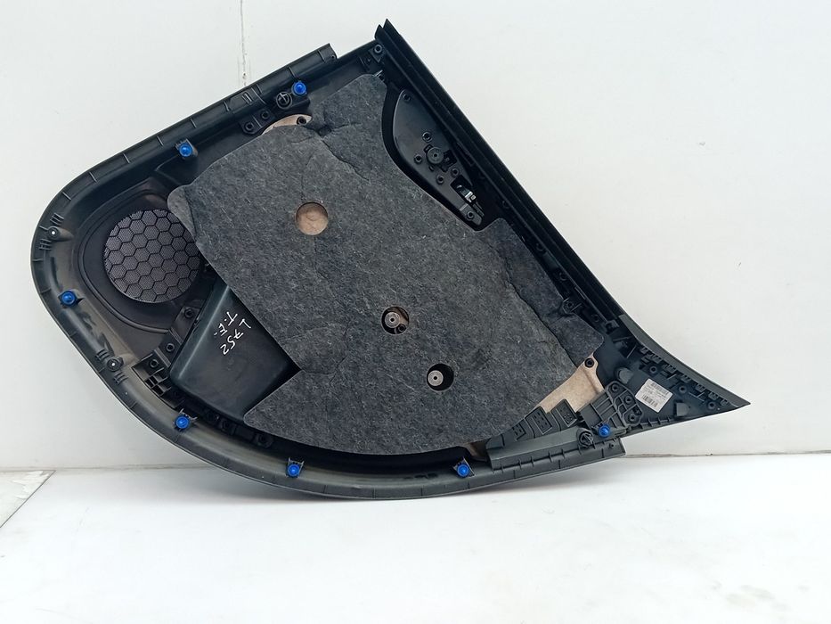 Forra porta / quartela trás esquerda OPEL Astra K