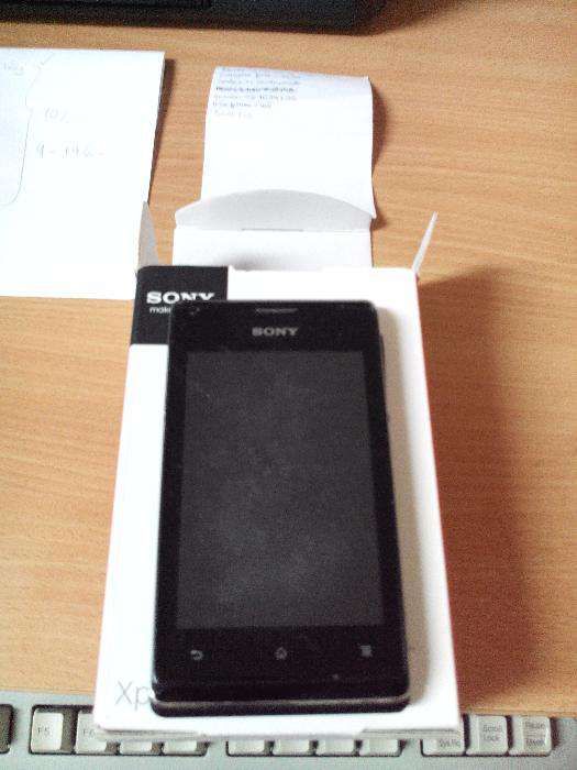 Sony experia E