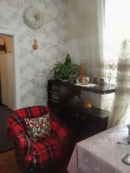 Маразліївська.Дівчатам, родині гарні умови на випадок блекауту