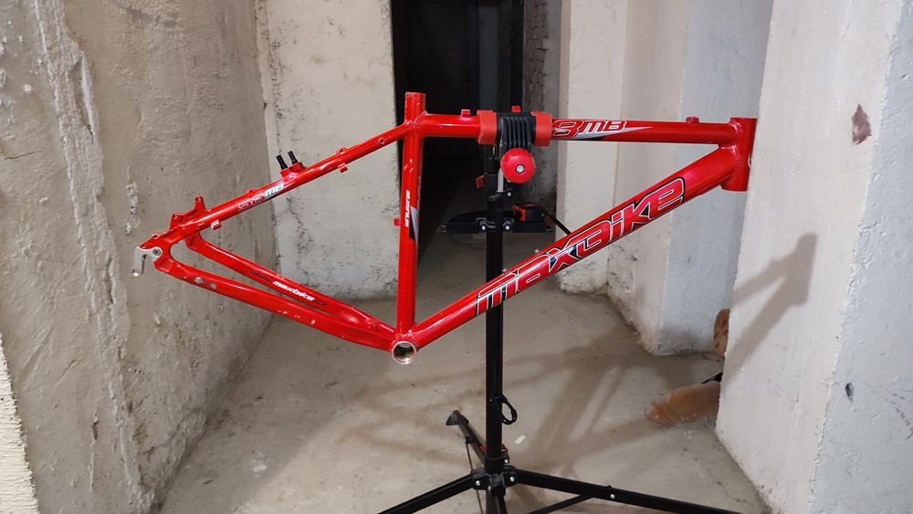 Rama aluminium MTB pod koło 26" rozmiar 17" retro maxbike