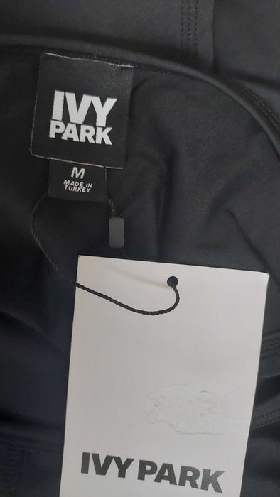 Czarna krótka bluzka top z długim rękawem IVY PARK, R.M