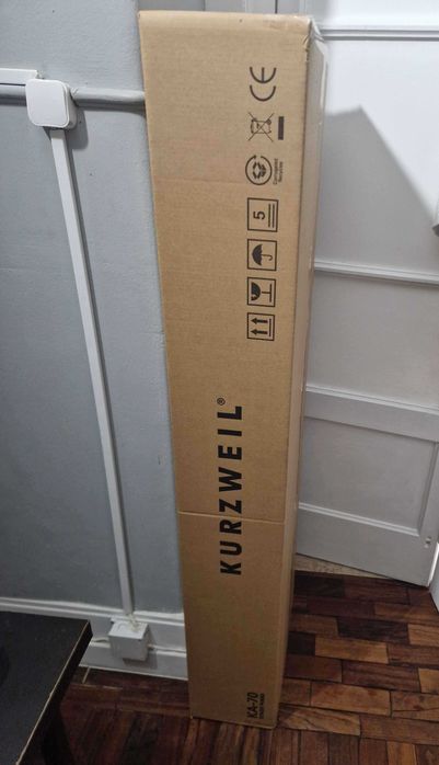 Piano digital Kurzweil KA70 88 teclas com suporte e banco (Novíssimo)