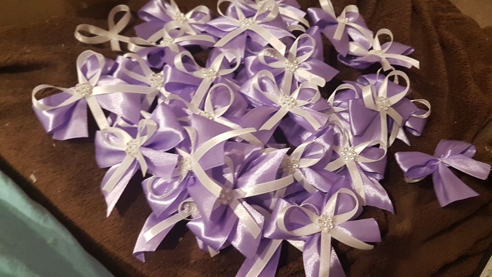 Бантики бутоньєрки для гостей