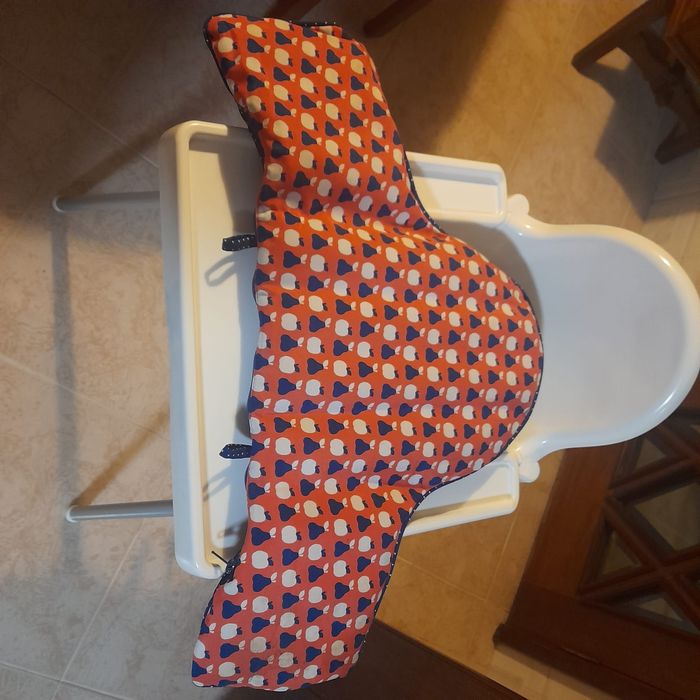 Cadeira de alimentação bebé