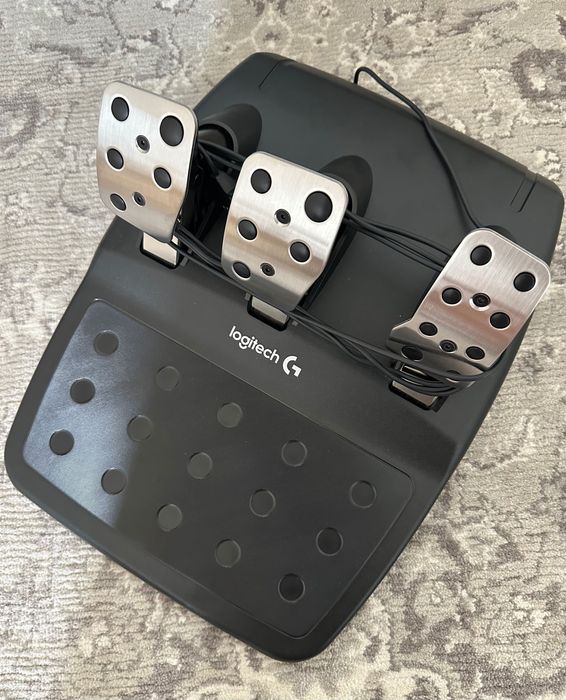 Volante Logitech G29 + Pedais + Caixa de velocidades