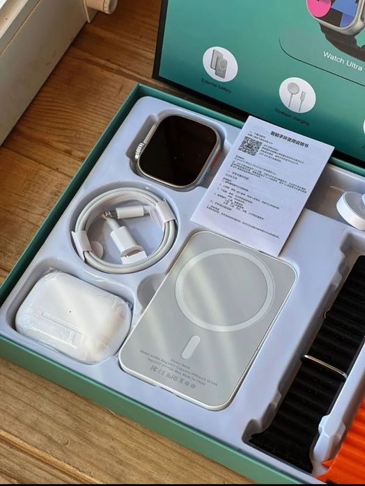 Подарунковий набір 5 в 1 годинник + навушники + бездротовий павербанк