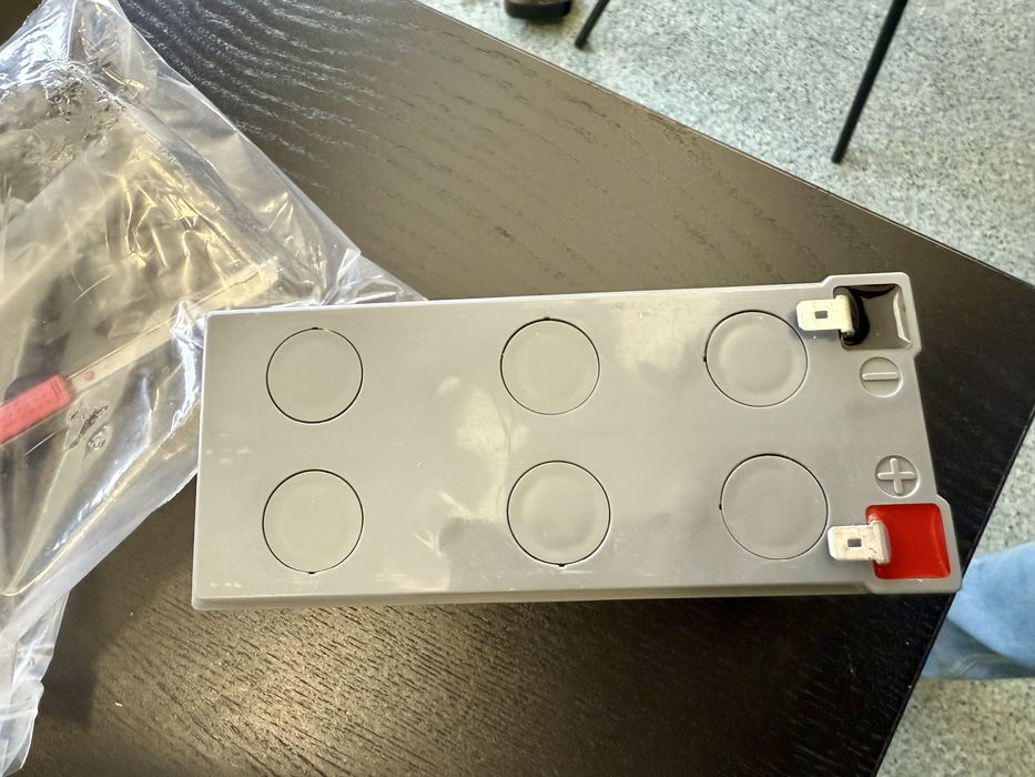 EATON 68765SP 12V / 9Ah Battery64584568869890121