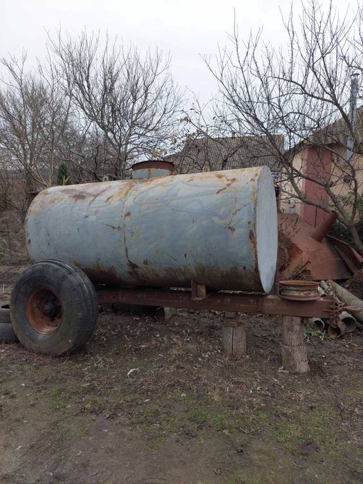 Бочка 3 куба  емкисть