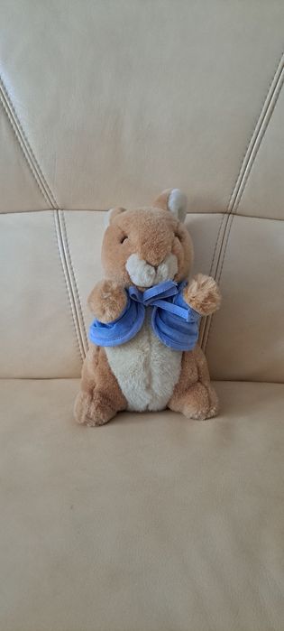 Śliczny pluszak, maskotka Królik Piotruś