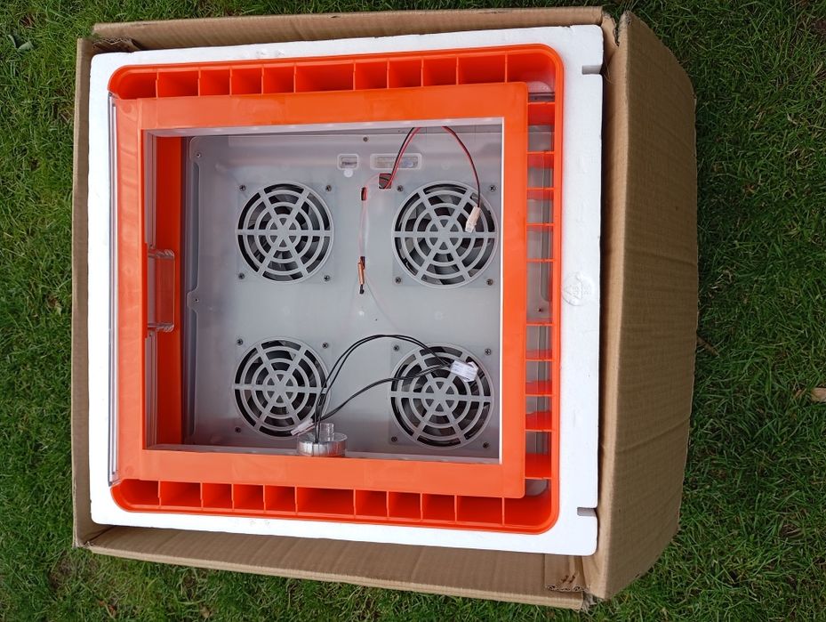 Inkubator automatyczny Dino plus 92 jaja bez akcesoriów