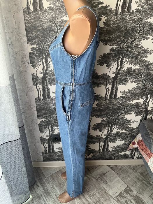 Жіночий джинсовий комбінезон ASOS