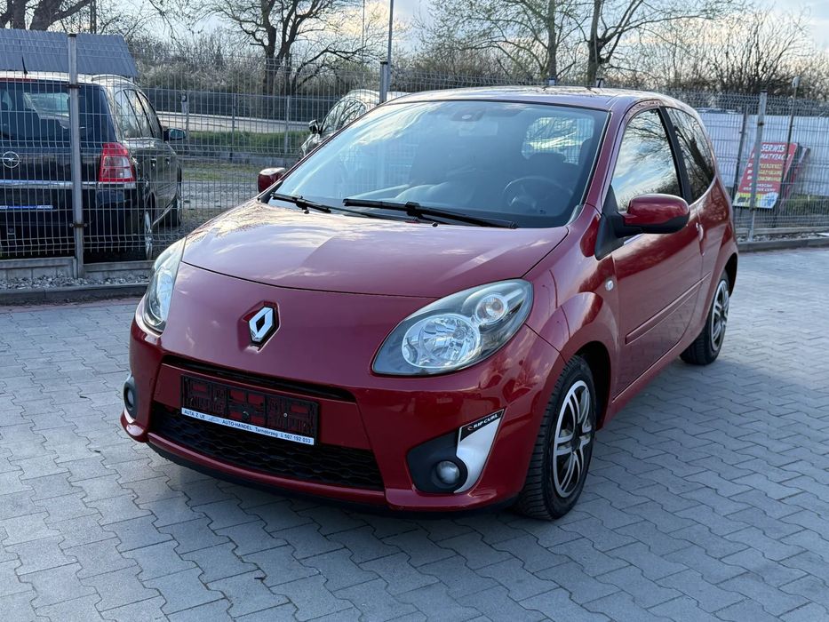 Renault Twingo BEZWYPADKOWY * klimatronik * bez korozji * stan bdb * opłacony