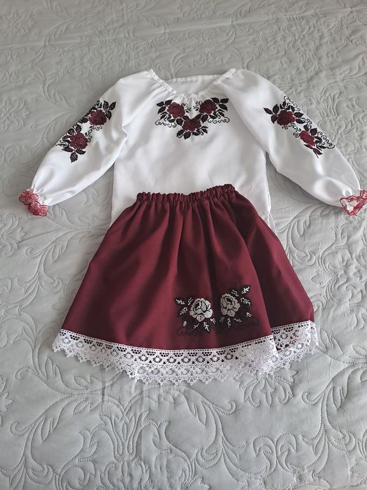 Продам вишиванку для дівчинки