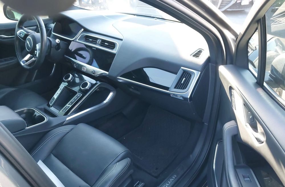 Автомобіль Jaguar I-Pace EV400 2019 заводься та їде