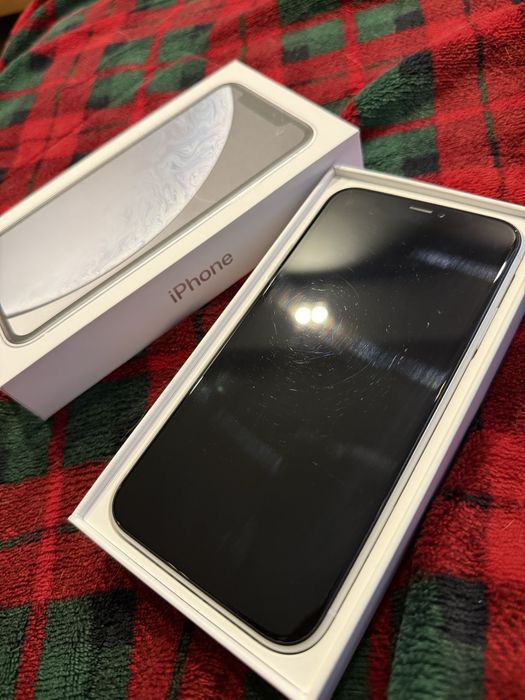 Używany IPhone XR 64 gb