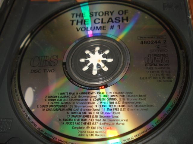 Album Duplo Antigo CD`s The Clash ‎– The Story Of The Clash Volume 1