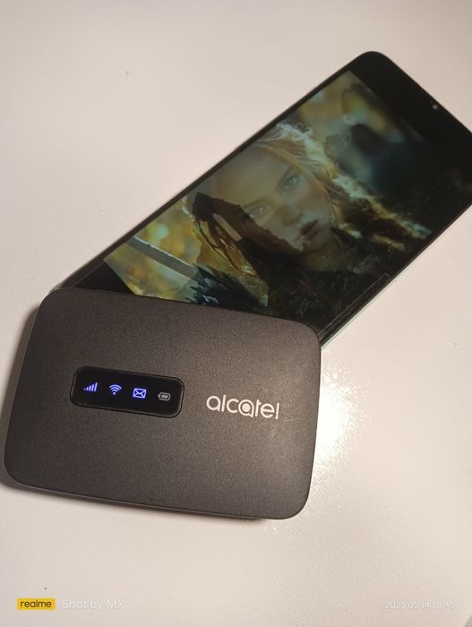 ROUTER Karta SIM LTE 4G WiFi i USB przenośny do laptopa Alcatel