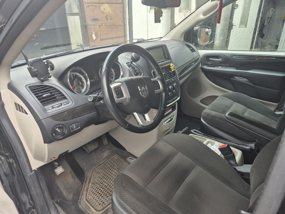Dodge Grand Caravan 2017r.