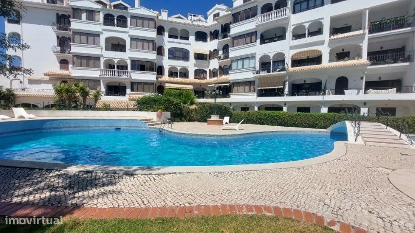 249R | Apartamento T1 Junqueiro em condomínio com piscina