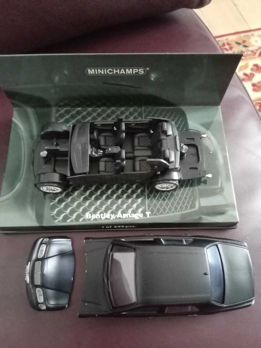 Модель авто Bentley Arnage T 1:43
