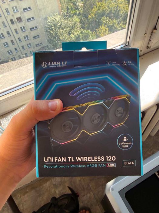 Lian Li UNI FAN TL Wireless LCD 120 Reverse Blade 3-pack + kontroler NOWE