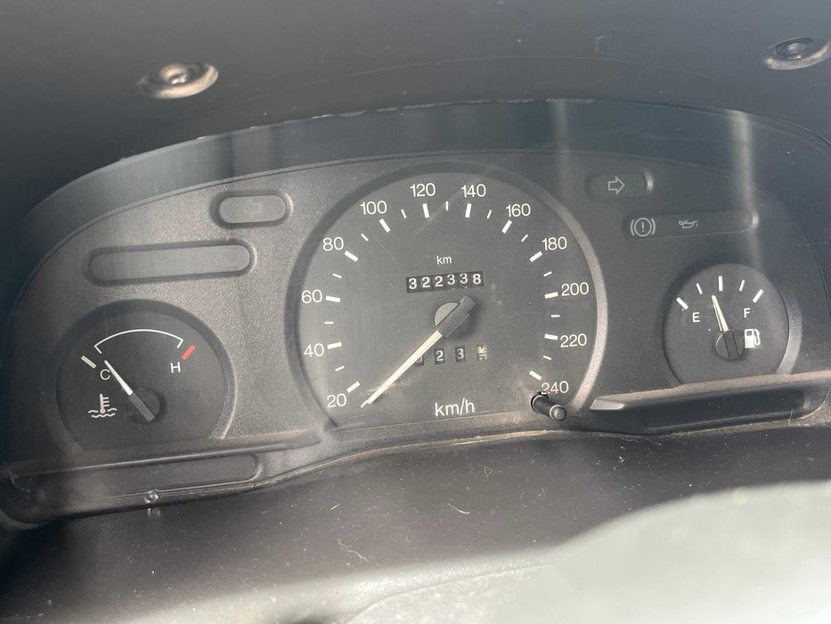 Ford Transit 9 lugares 2001