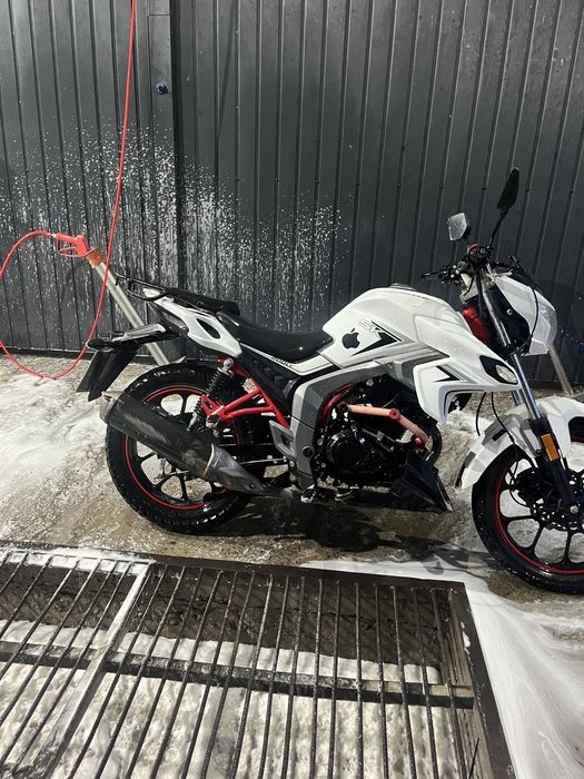 Sky moto prime 200