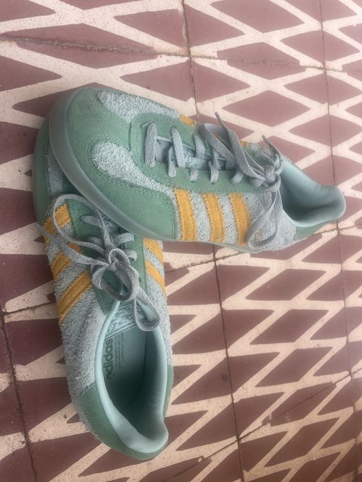 Tenis GAZELLE adidas tamnho 30 semi novos pouco uso