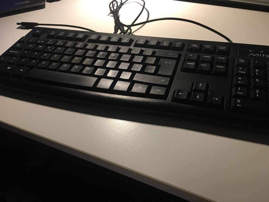 Teclado QWERT - marca MITSAI