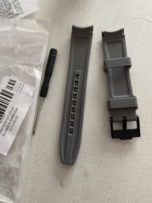 Vendo bracrlete omegaswatch