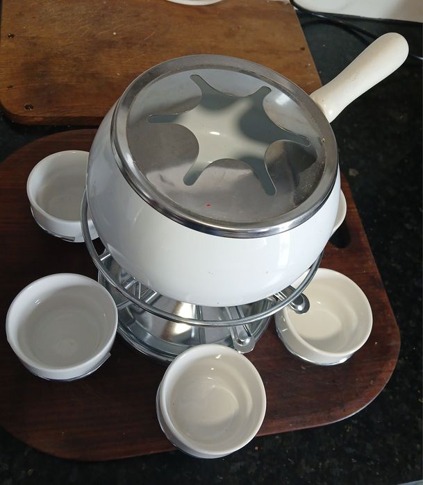 Fondue esmalte branco