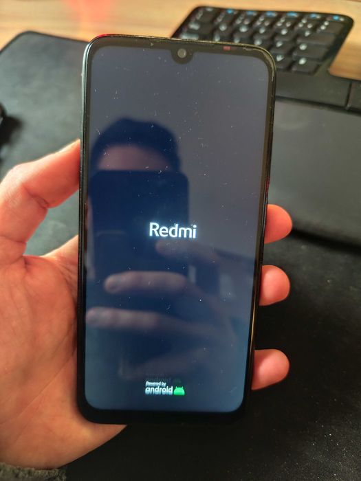 Telemovel Xiaomi Redmi 7 - desbloqueado com capa TT e vidro temperado
