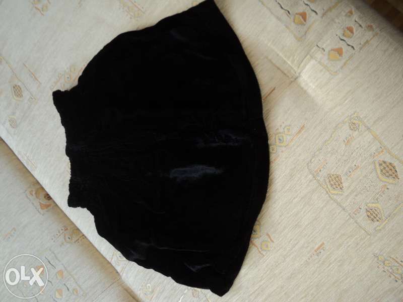 spódniczka czarna rozkloszowana roz. 56