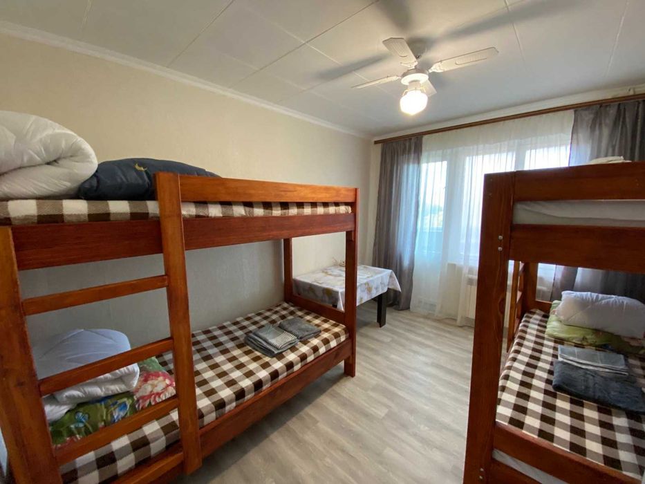 3и-кімнатна квартира, 12 спальних місць, Будівельників, ОФІЦІЙНО!