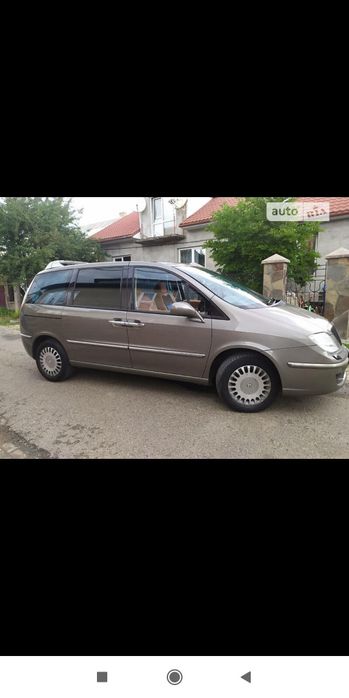 Продаєтьця Лянча федра