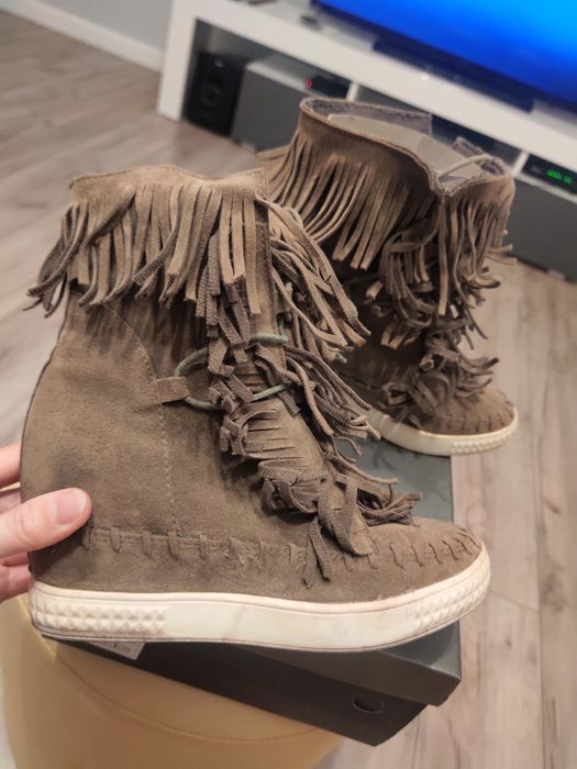 Sneakersy khaki 35 koturny z fredzelkami vices