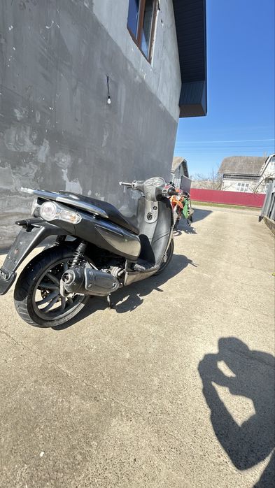 Продається скутер Piaggio carnaby 200 2009