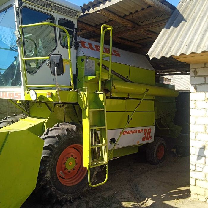 Продам Комбайн  Claas Dominator 38/48
