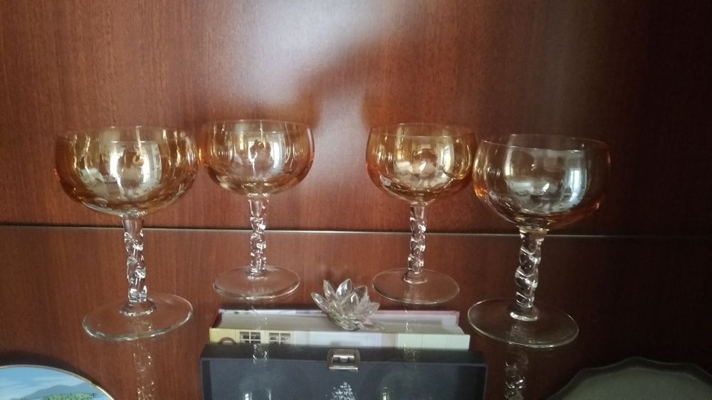 4 copos Vintage .
