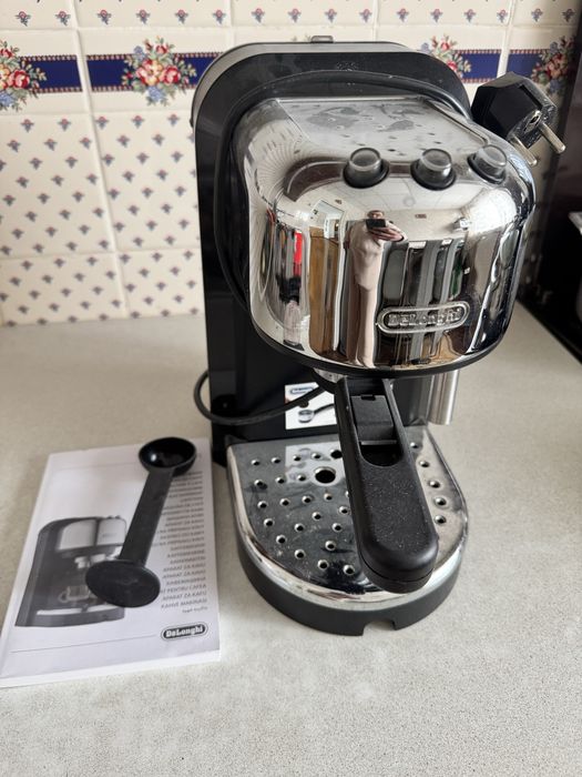 Кавоварка delonghi