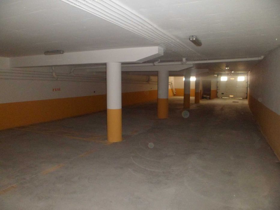 Alugo T2 para ferias a 2 minutos a pé da bola nivia