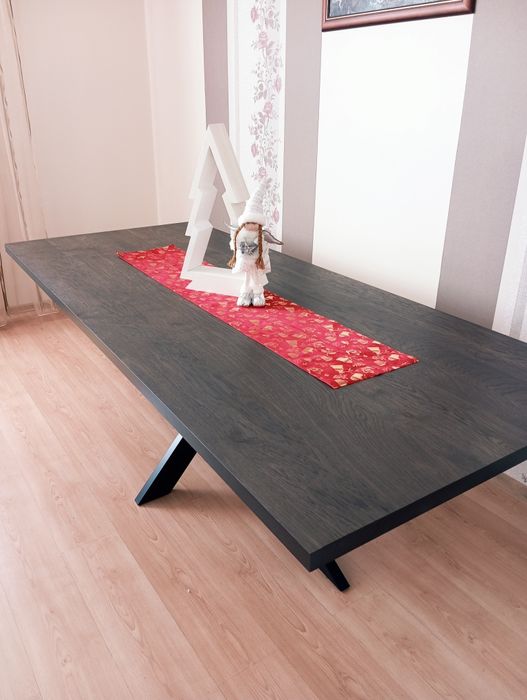 Stół do jadalni typu pająk