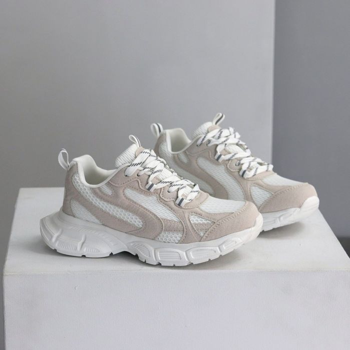 Жіночі кросівки маломірки