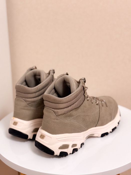 Черевики демісезонні жіночі р. 38 Skechers D'Lites