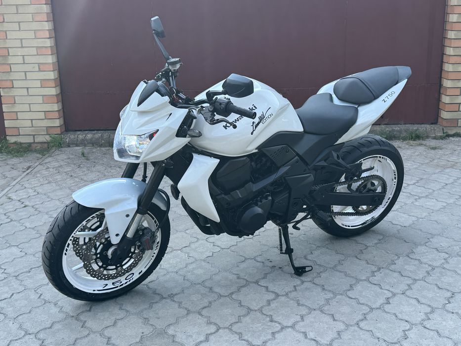 Продам Kawasaki Z750