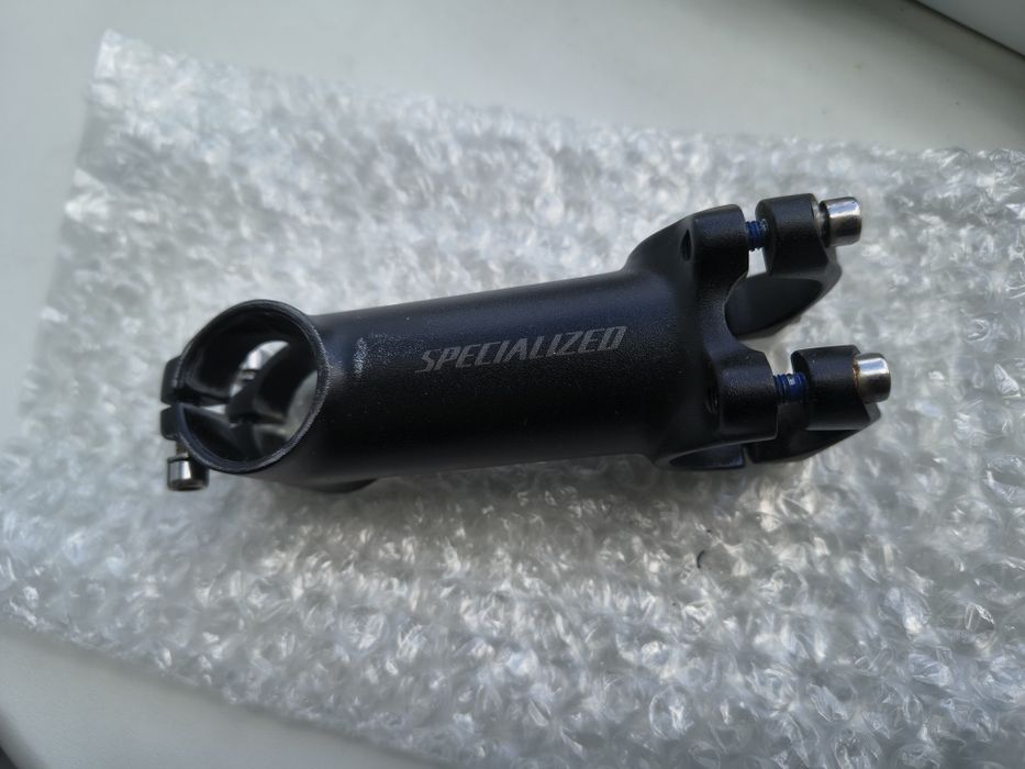 Mostek Specialized XC, 3D-forged alloy, 4-bolt, 6-degree rise 31,8mm  90mm MTB tylko 110g

HANDLEBARS